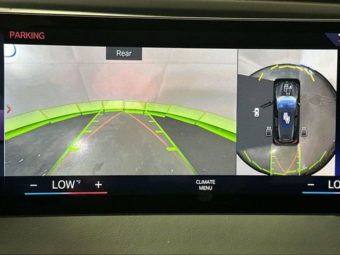 Used 2022 BMW iX xDrive50 w/ Premium Package image 21