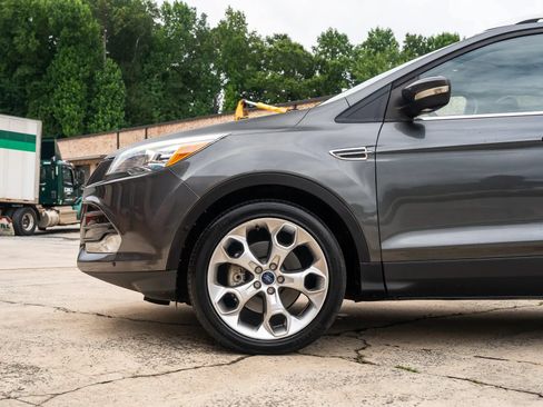 Used 2015 Ford Escape Titanium w/ Equipment Group 301A FWD image 3