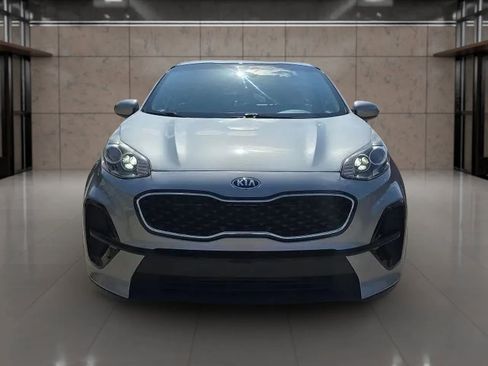 Used 2022 Kia Sportage LX image 4