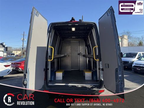 Used 2018 Mercedes-Benz Sprinter 2500 image 5