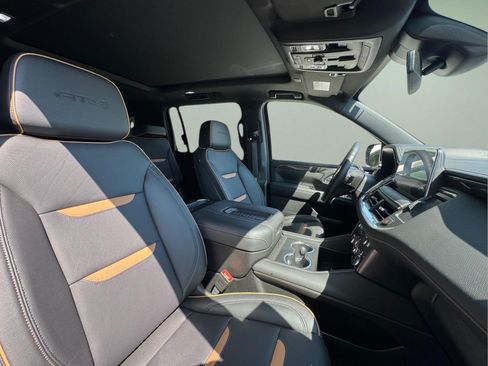 Used 2024 GMC Yukon XL AT4 w/ AT4 Premium Package AWD/4WD image 22