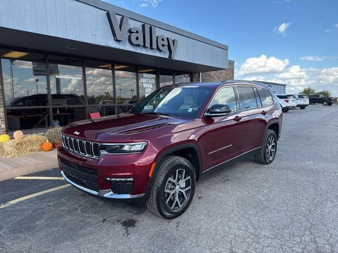 New 2025 Jeep Grand Cherokee L Limited w/ Trailer Tow Package image 4