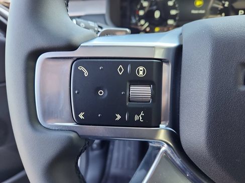 Used 2026 Land Rover Discovery Limited Edition AWD/4WD image 19