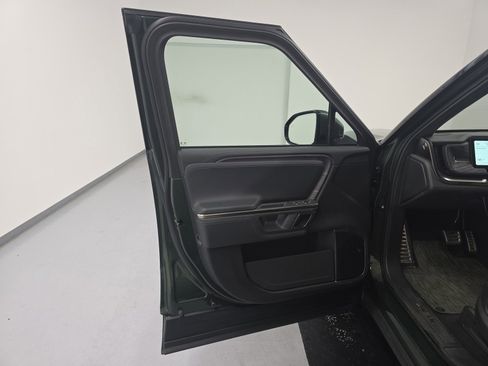 Used 2024 Rivian R1S Adventure AWD/4WD image 16