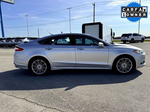 Used 2016 Ford Fusion SE w/ Equipment Group 202A image 5