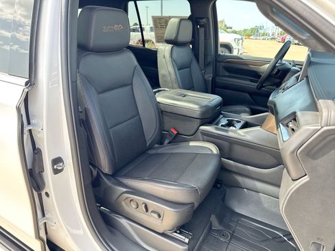 Used 2024 Chevrolet Tahoe High Country w/ Max Trailering Package AWD/4WD image 28