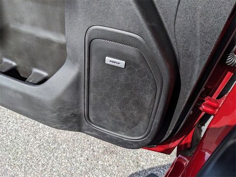 Used 2022 GMC Sierra 3500 SLT w/ SLT Premium Package image 21