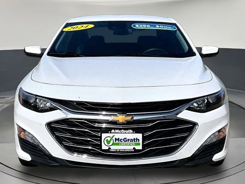 Used 2024 Chevrolet Malibu LT FWD image 2