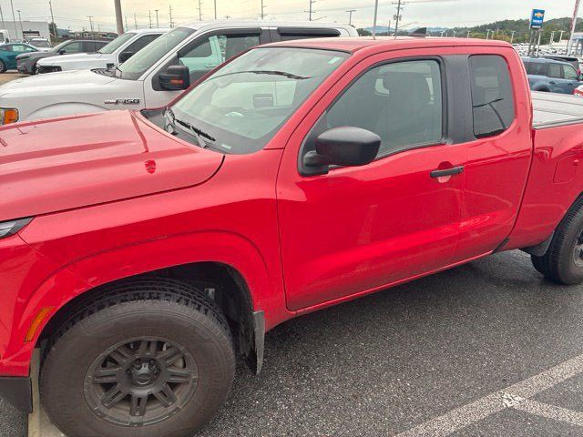 Used 2025 Nissan Frontier S RWD image 4