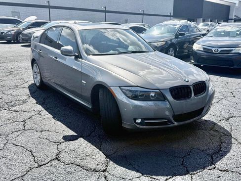 Used 2011 BMW 335i xDrive Sedan AWD/4WD image 3