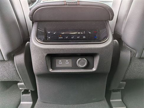 New 2025 Nissan Armada PRO-4X w/ Pro-4X Premium Package image 27