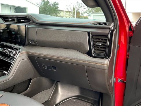 Certified 2024 GMC Sierra 2500 AT4 w/ AT4 Premium Plus Package image 18