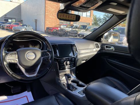 Certified 2021 Jeep Grand Cherokee Limited w/ Luxury Group II image 33