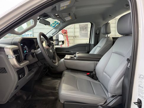 Used 2025 Ford F550 2WD Regular Cab Super Duty image 12