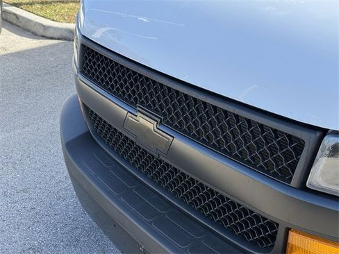 Used 2021 Chevrolet Express 2500 Extended w/ Driver Convenience Package image 6