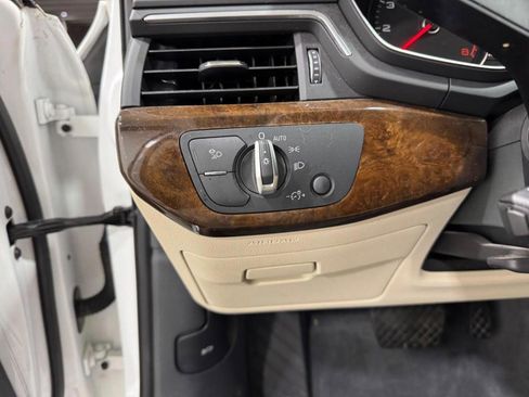 Used 2019 Audi A4 2.0T Premium w/ Convenience Package image 30