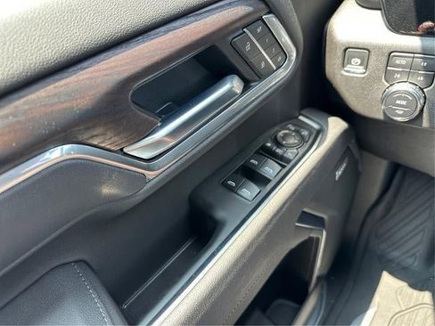 New 2025 GMC Sierra 2500 SLT w/ SLT Premium Package image 17