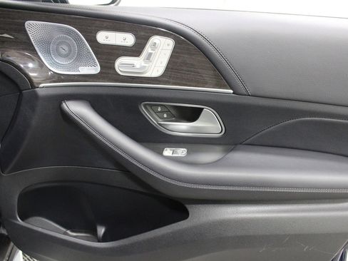 Used 2020 Mercedes-Benz GLS 450 4MATIC w/ Convenience Package image 32