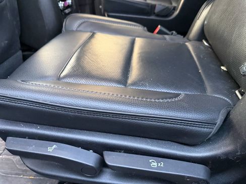 Used 2021 GMC Yukon Denali w/ Denali Premium Package image 15