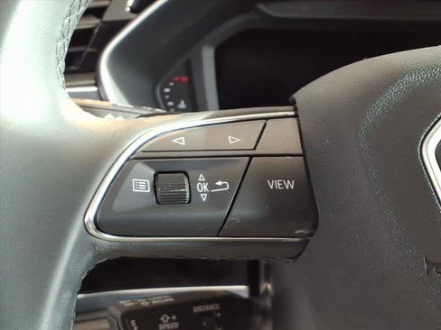 Used 2025 Audi Q3 2.0T Premium w/ Convenience Package image 16