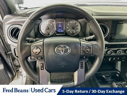Used 2019 Toyota Tacoma TRD Sport w/ Technology Package AWD/4WD image 16