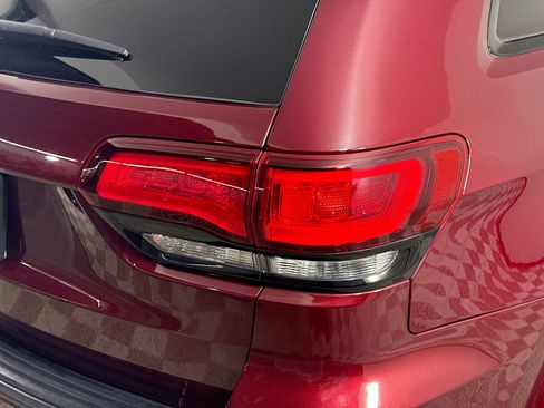 Used 2022 Jeep Grand Cherokee Laredo X image 34