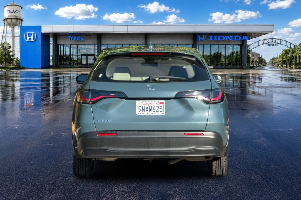 Certified 2025 Honda HR-V LX image 8