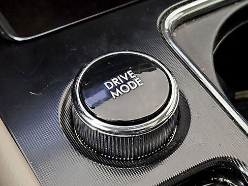 Used 2020 Lincoln Corsair FWD w/ Premium Package image 26