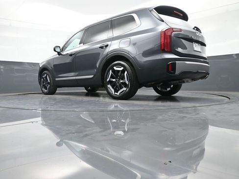 Used 2024 Kia Telluride S w/ S Sunroof Package image 33