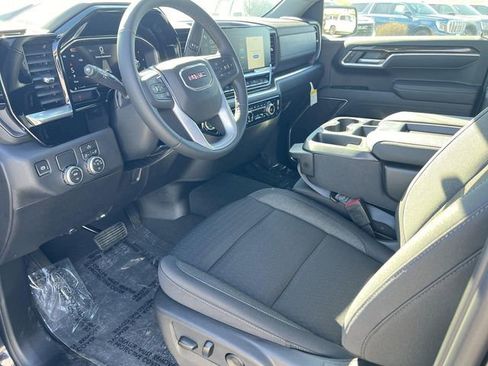 New 2026 GMC Sierra 1500 Elevation image 9