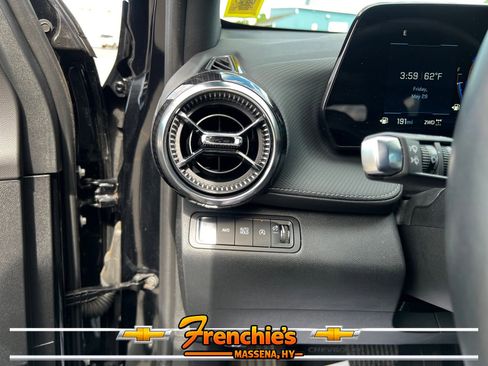 Used 2025 Chevrolet Equinox LT AWD/4WD image 11