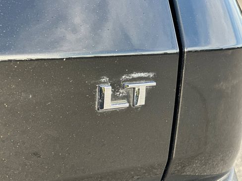 Used 2024 Chevrolet Traverse LT image 27