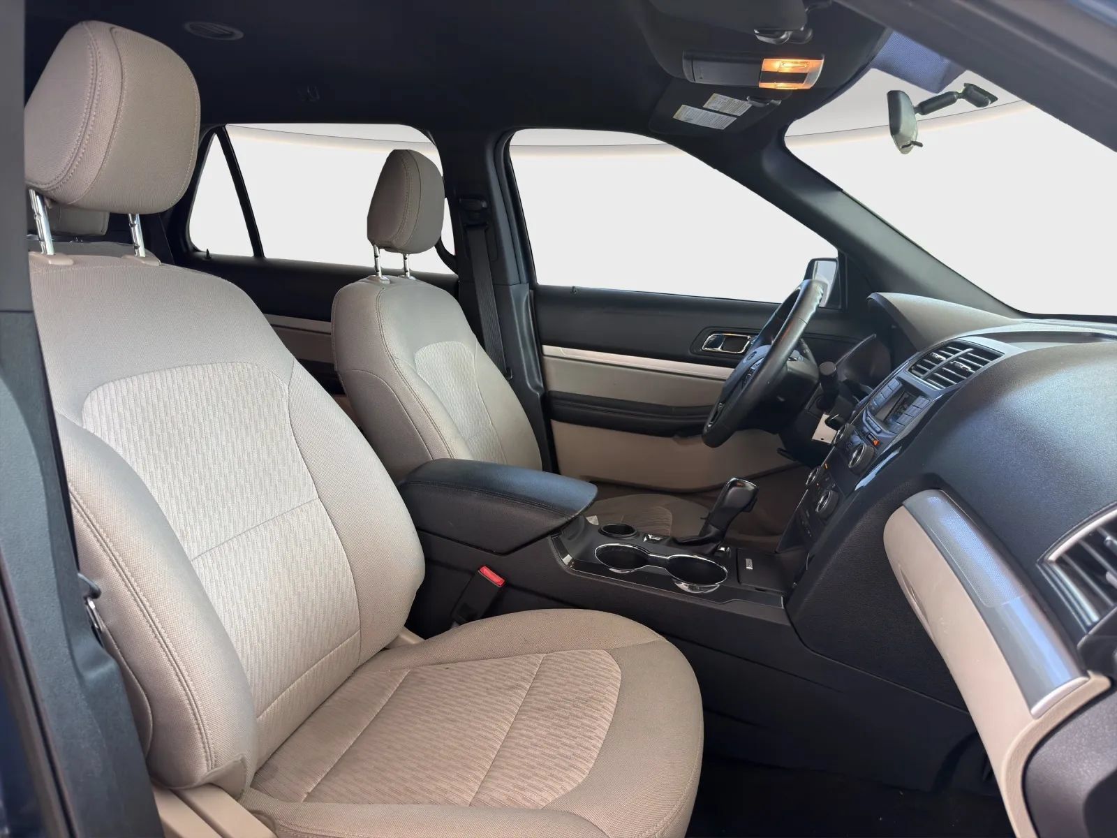 Used 2018 Ford Explorer FWD image 18