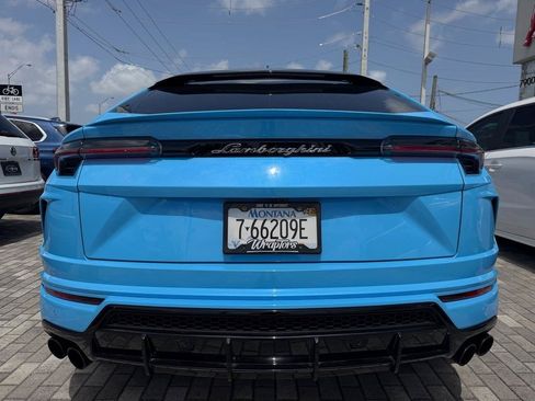 Used 2022 Lamborghini Urus AWD/4WD image 8