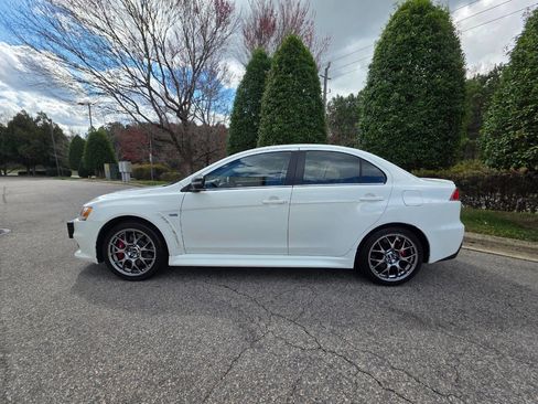 Used 2015 Mitsubishi Lancer Evolution MR image 2