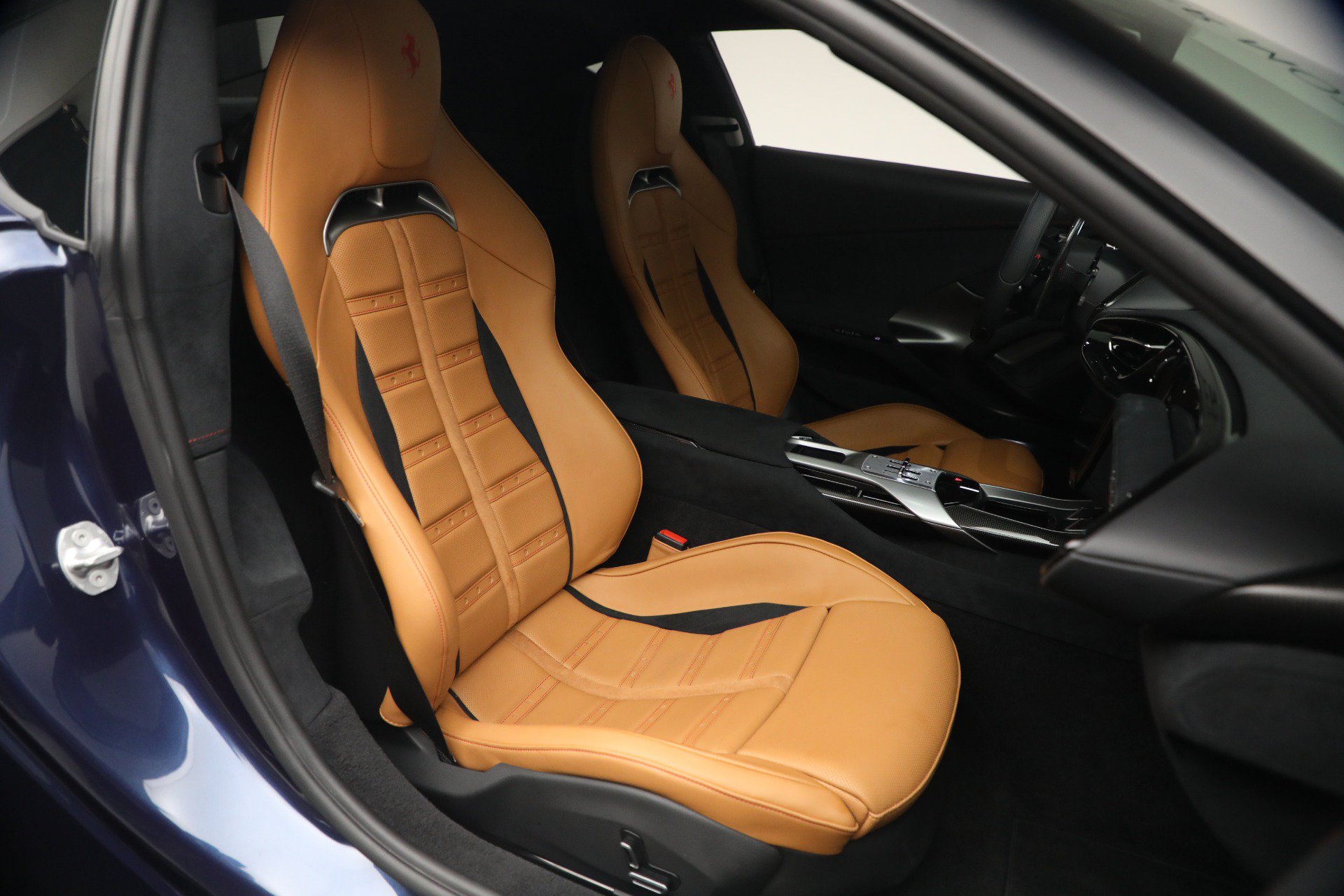 Certified 2025 Ferrari 12Cilindri RWD image 17