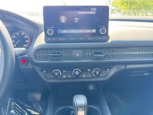 Used 2025 Honda HR-V Sport image 19