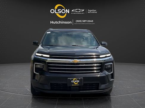 Used 2025 Chevrolet Traverse LT AWD/4WD image 15