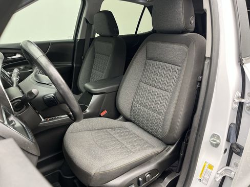 Certified 2022 Chevrolet Equinox LT image 9