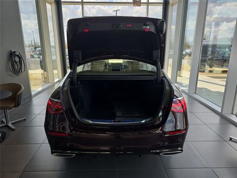 New 2026 Mercedes-Benz S 580 4MATIC Sedan image 3