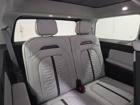 Used 2023 Rivian R1S Adventure AWD/4WD image 25