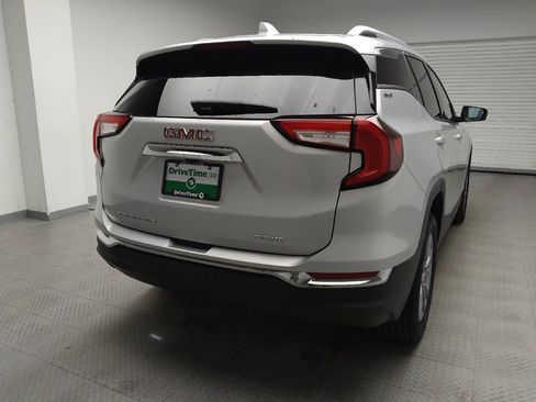 Used 2022 GMC Terrain SLT w/ Infotainment Package II AWD/4WD image 7