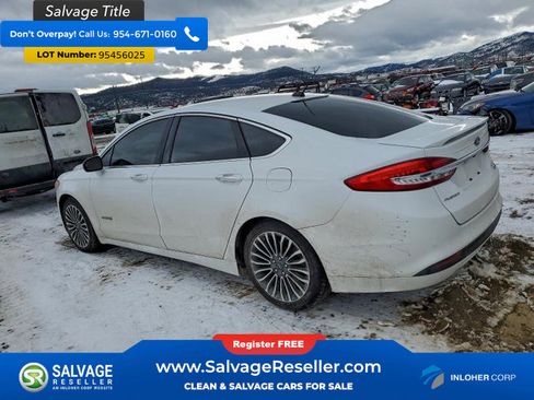Used 2017 Ford Fusion Titanium image 3