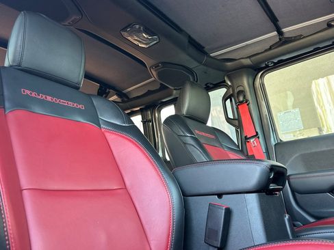 Used 2023 Jeep Wrangler Unlimited Rubicon 4xe image 18