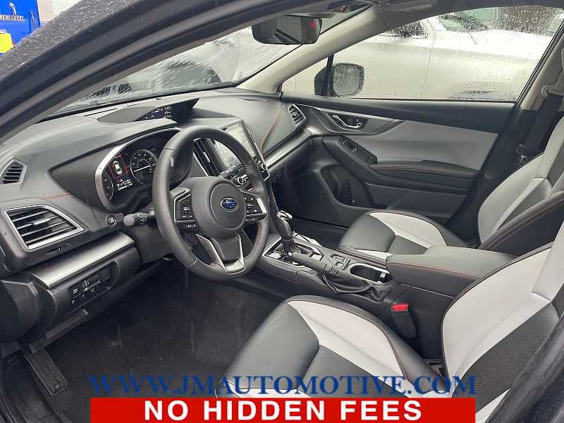 Used 2021 Subaru Crosstrek 2.5i Limited w/ Moonroof Package 1 AWD/4WD image 2