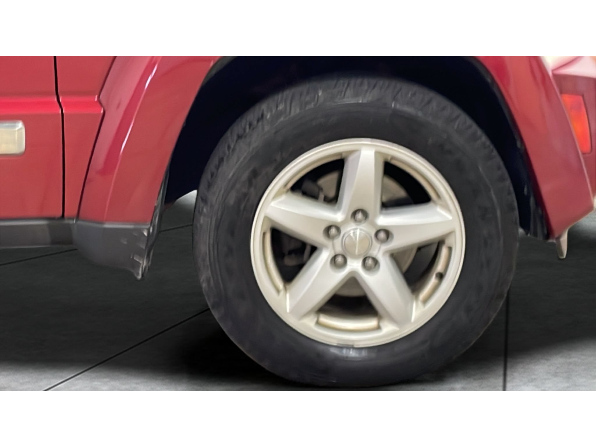 Used 2012 Jeep Liberty Limited AWD/4WD image 18