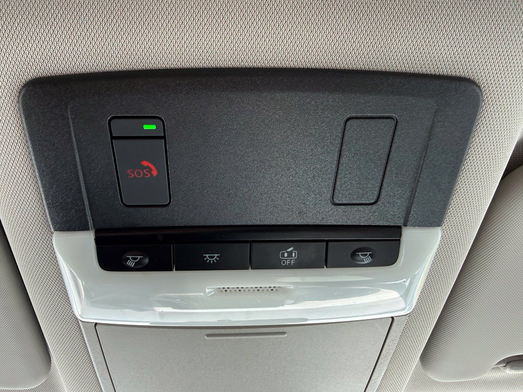Used 2023 Nissan Rogue SV FWD image 28