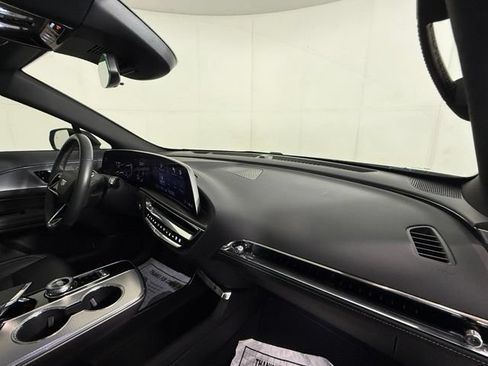 Certified 2024 Cadillac Lyriq Tech RWD image 30