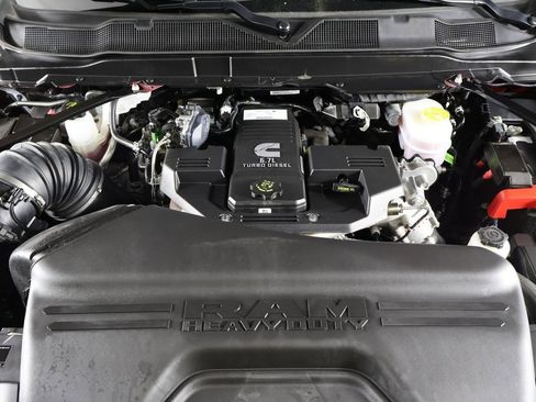 Used 2024 RAM 3500 Limited image 19