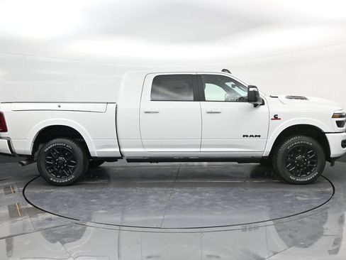 New 2026 RAM 2500 Limited AWD/4WD image 8